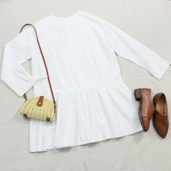 Mara Buttons Dress in White - Picture 5 of 5